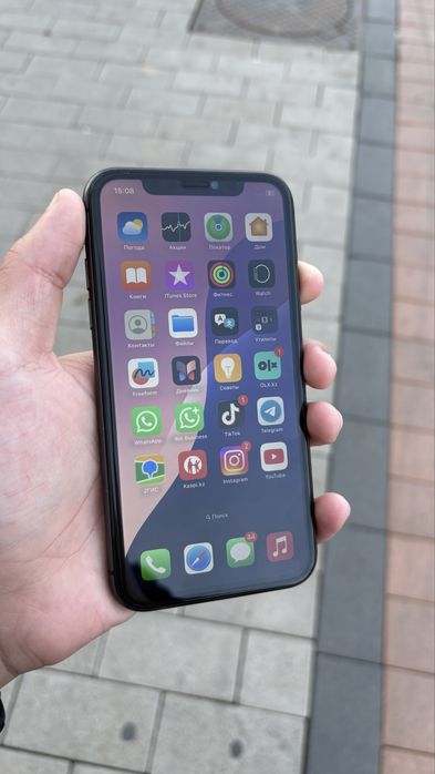 Iphone 11 64/73%