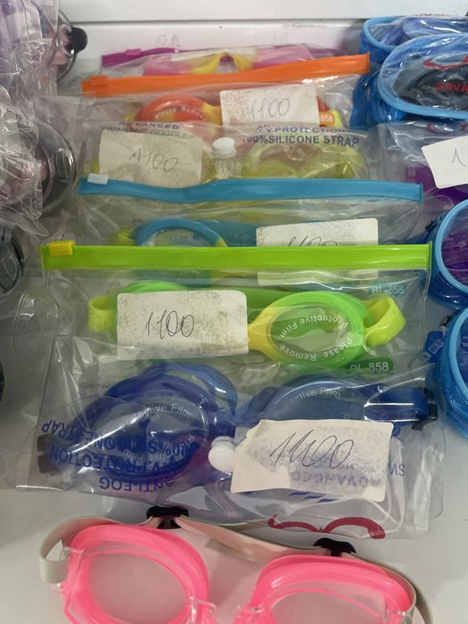 Очки для плавания