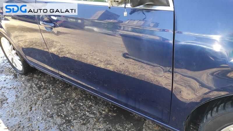 Usa Usi Portiera Portiere Fata Dreapta cu DEFECT Dezechipata VW Jetta 2005 - 2011 Culoare LD5Q