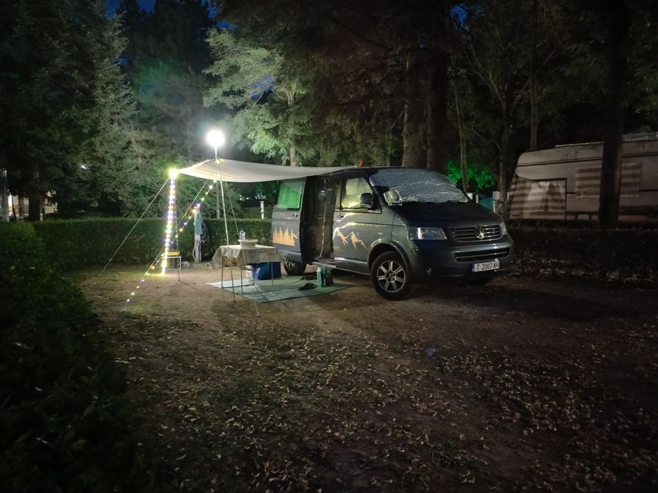 Бус направен като Кемпер