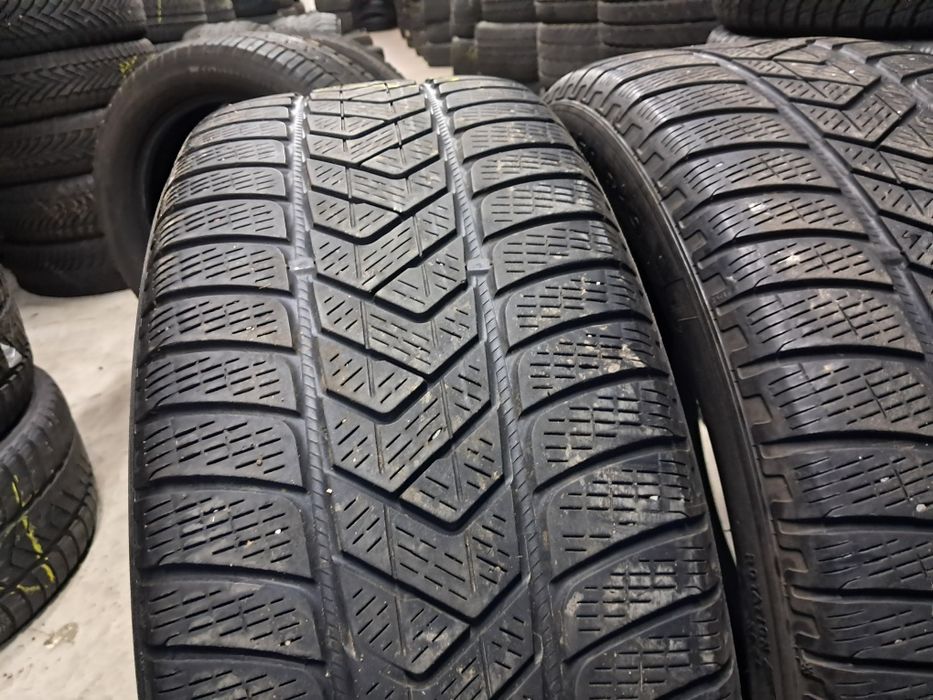 Anvelope second iarna 235 50 R19 Pirelli