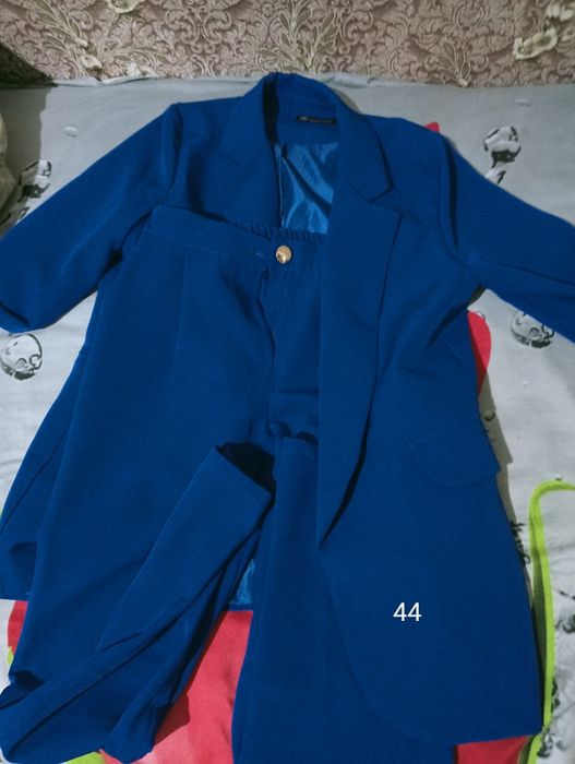 Продам женскую одежду