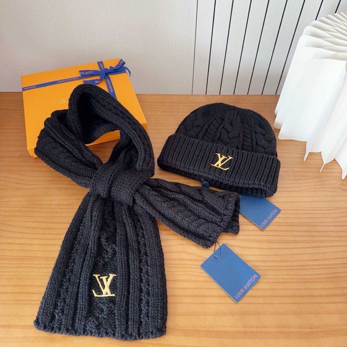Set Caciula + Fular Louis Vuitton Premium