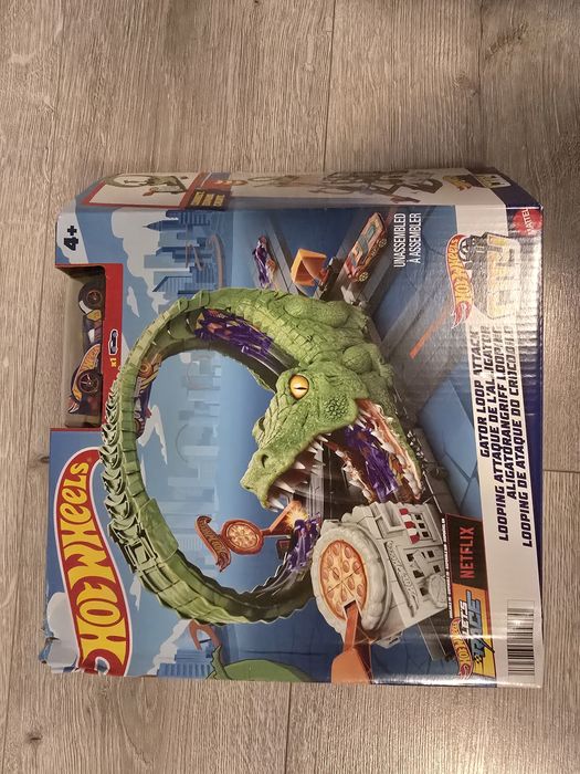 Игрален комплект Hot Wheels City - Отмъщението на зверовете, Пицария -