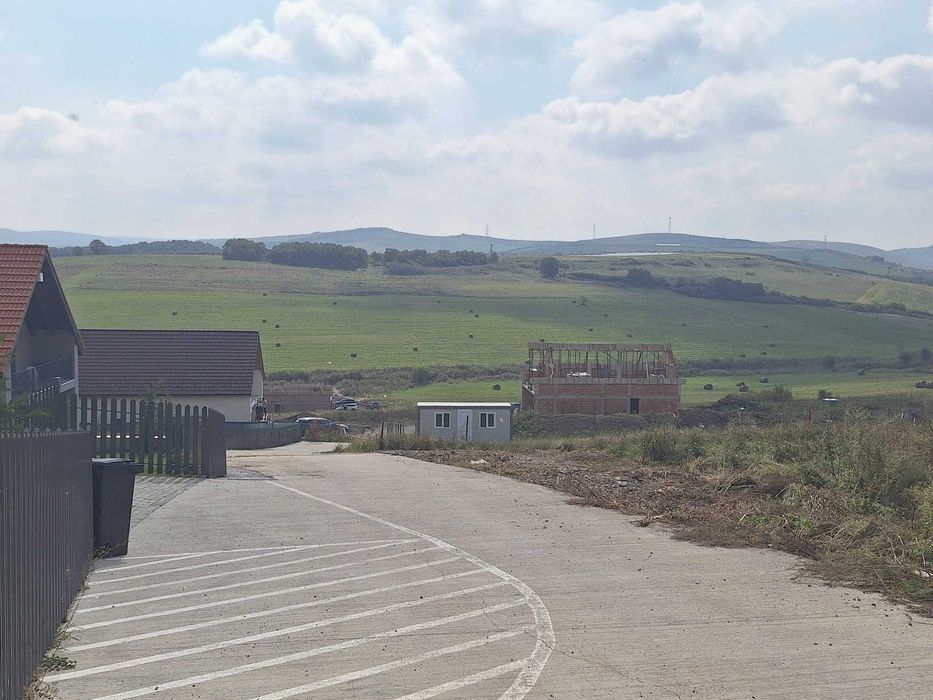 Teren 1000 mp cu autorizatie de construire duplex si utlitilati