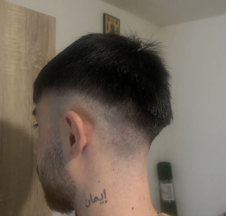 Ofer servicii de tuns la super pret