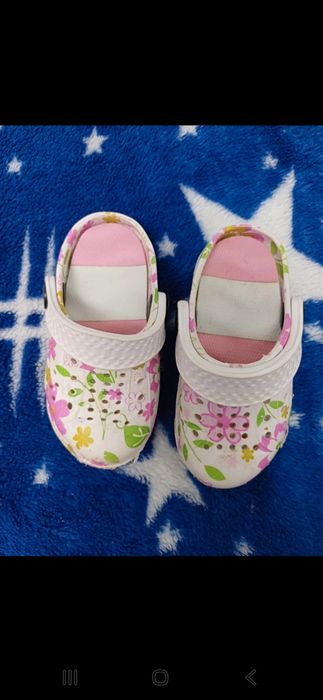 Papuci pentru fetita, tip saboti