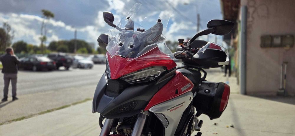 Ducati Multistrada V4 S Travel & Radar 2022 | 14.800 km | UNIC PROPRIETAR | TVA deductibil