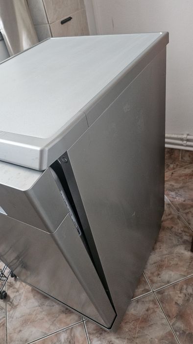 Mașină de spălat vase Hansa 45 cm (Slim), Inox, 3 coșuri (MaxiSpace)