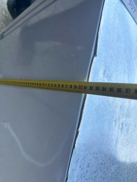 Вграден хладилник 82×60×55 – компактен, отлично състояние