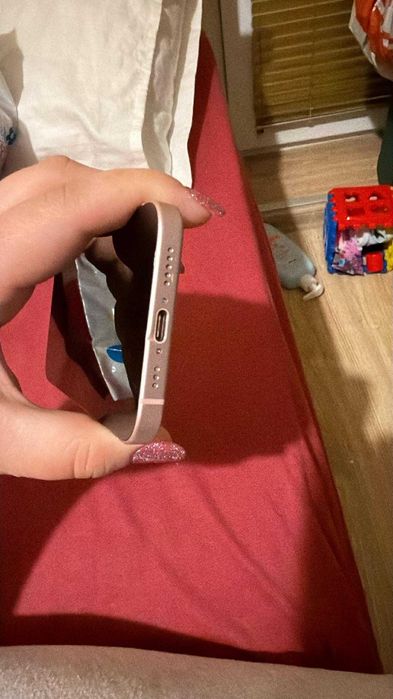 iPhone 15 128GB Pink - 82% Батерия