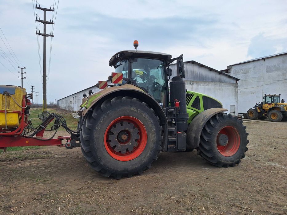 Tractor Claas AXION 960