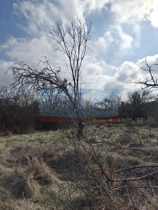 Продава се Парцел в с. Николаево, Област Перник - 712 кв.м за 27 €/кв.м - Снимка #1