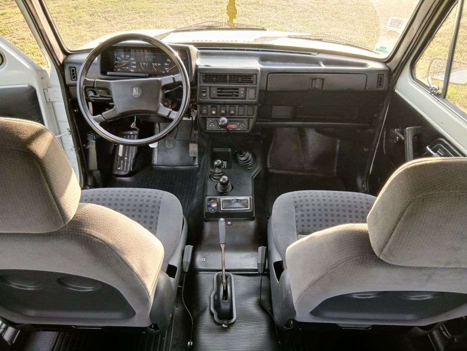 Vînd lada niva 4×4 vehicul istoric