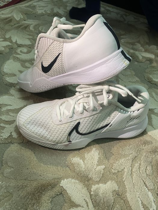 Все оригинал кроссовки по 600 000 оригинал