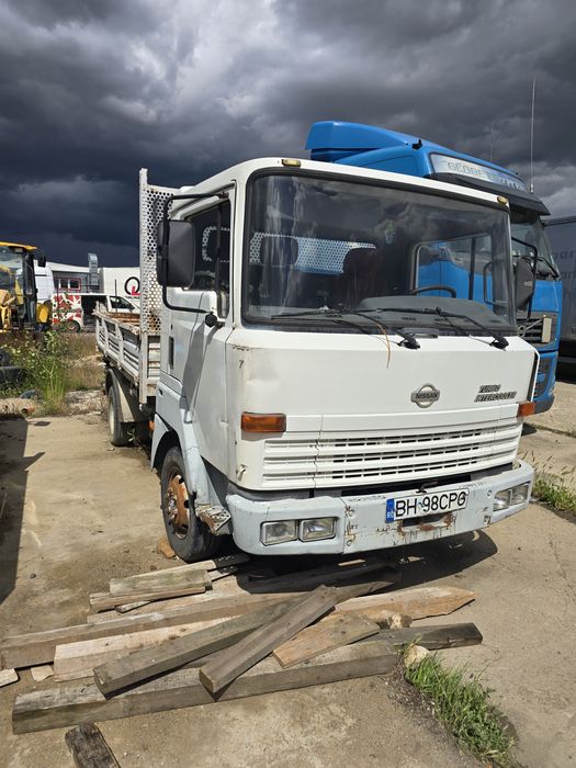 Vand Nissan Eco T100