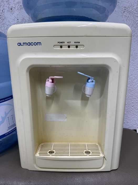 Диспенсор для воды