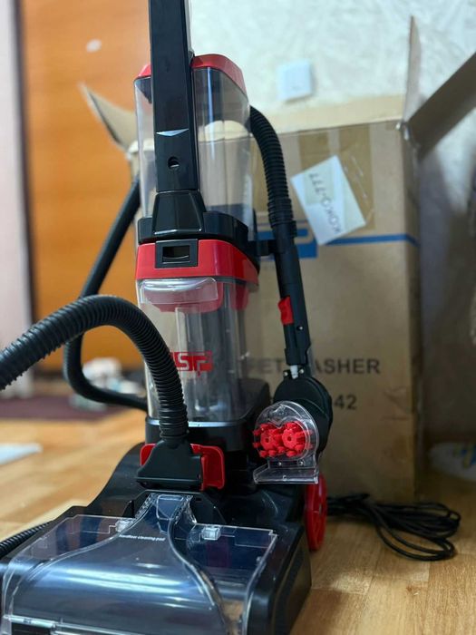 Пылесос моющий, новый в упаковке