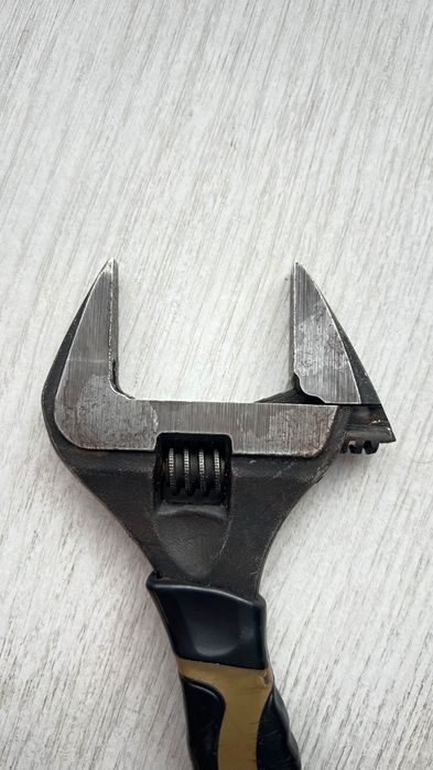 cheie reglabilă de înaltă calitate și durabilă, cu fălci subțiri Bahco