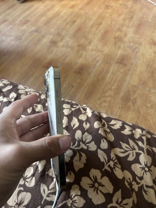 Vand urgent iphone 13 pro