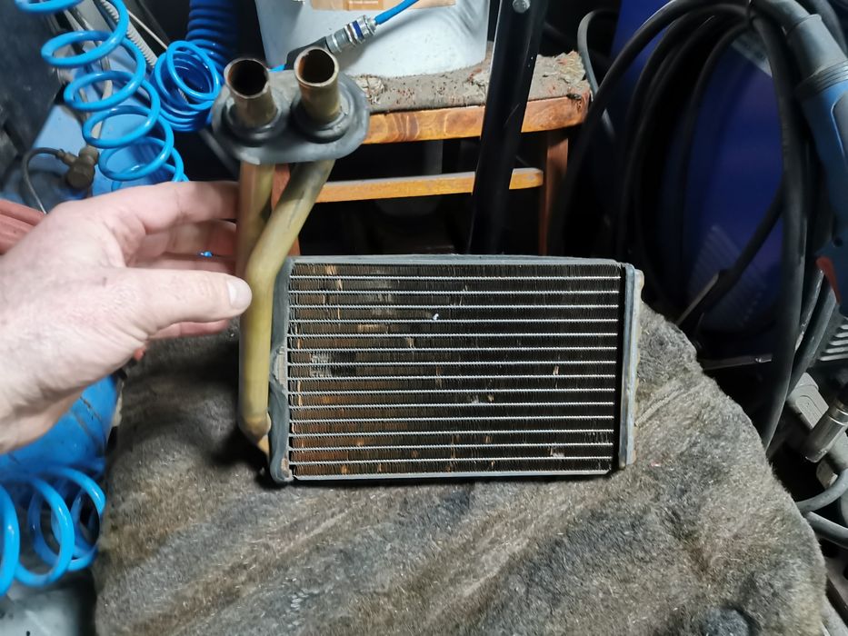 Радиатор салона королла Е100