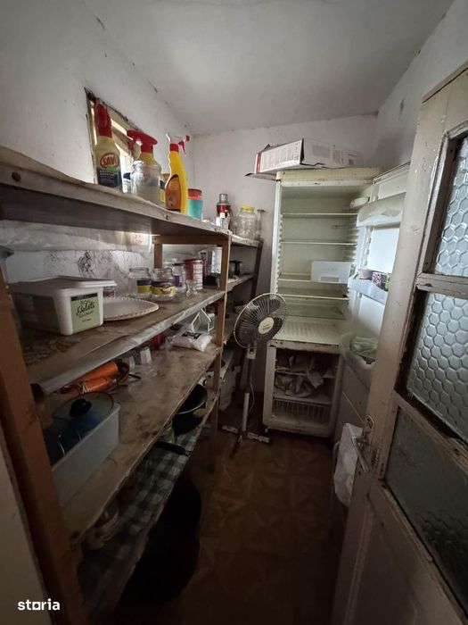 Casa 3 camere cu 3 ari teren , zona 14 Mai
