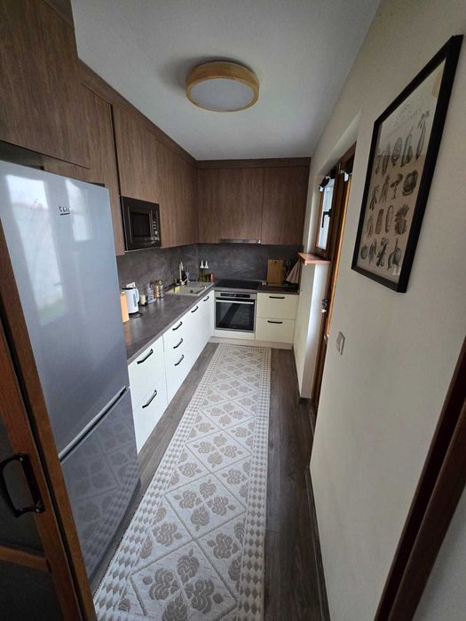 Къща под наем 3 спални 2 бани с планинска гледка, 2 паркоместа, на 13км до Слънчев Бряг (с. Гюльовца). Затворен и охраняем квартал.