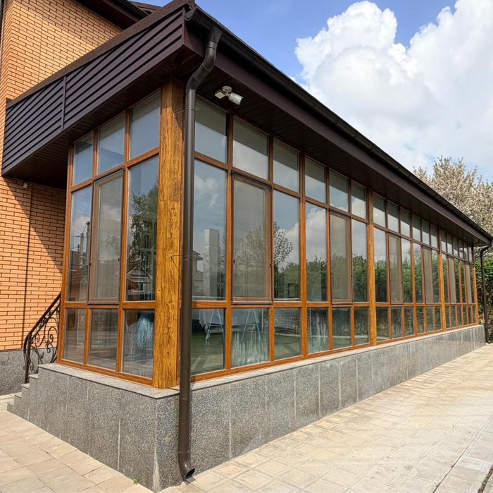 Витражи, окна пластиковые Б/У