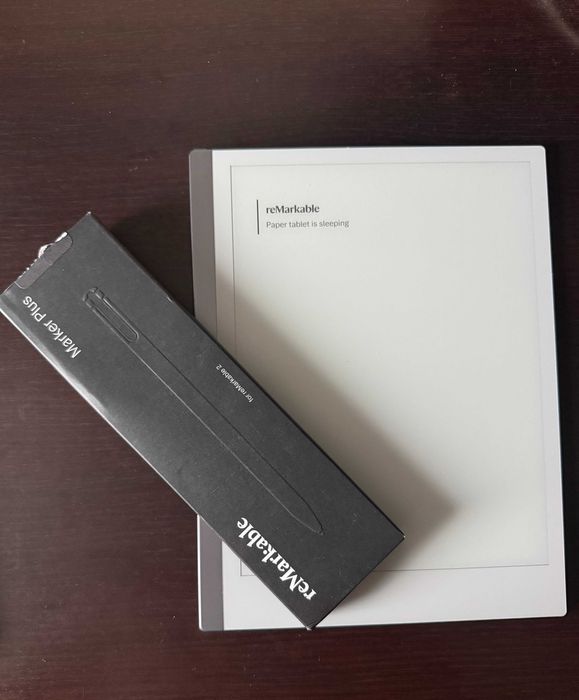Tableta e-ink Remarkable 2 + accesorii