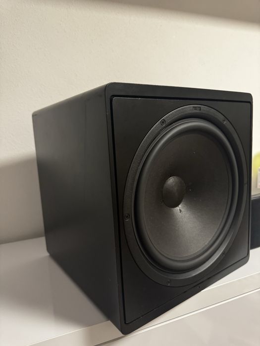 Subwoofer activ Canton AS5 si Canton Plus C.
