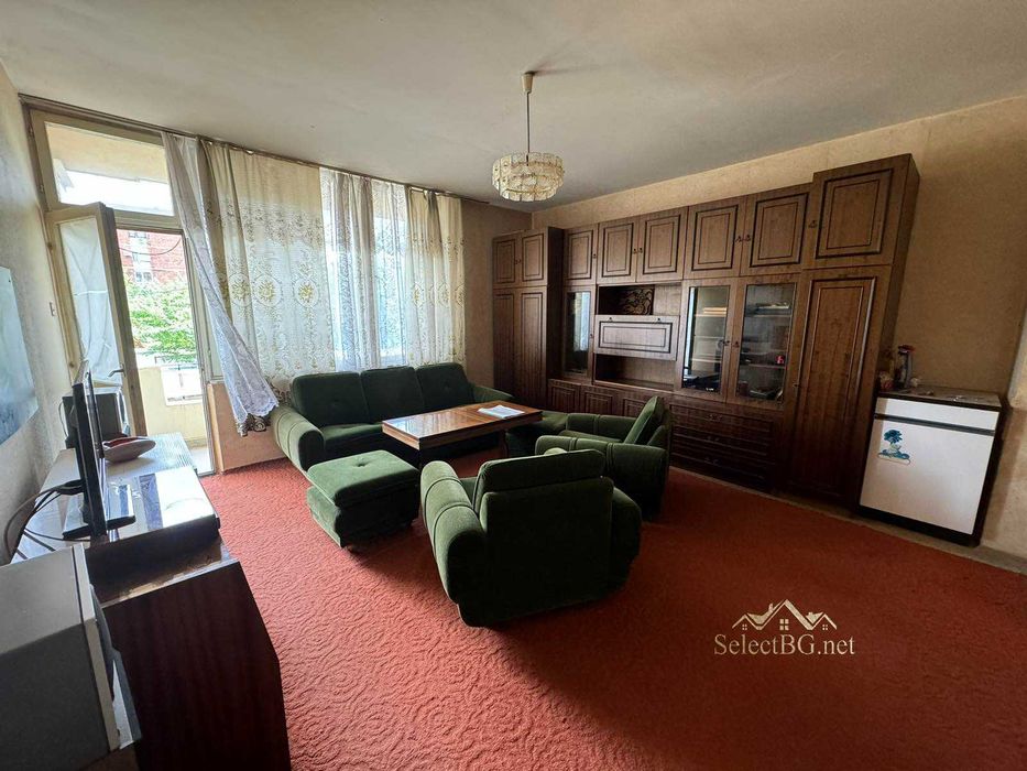 Продава се Четиристаен апартамент в Горна Оряховица - 110 кв.м за 719 €/кв.м - Снимка #2