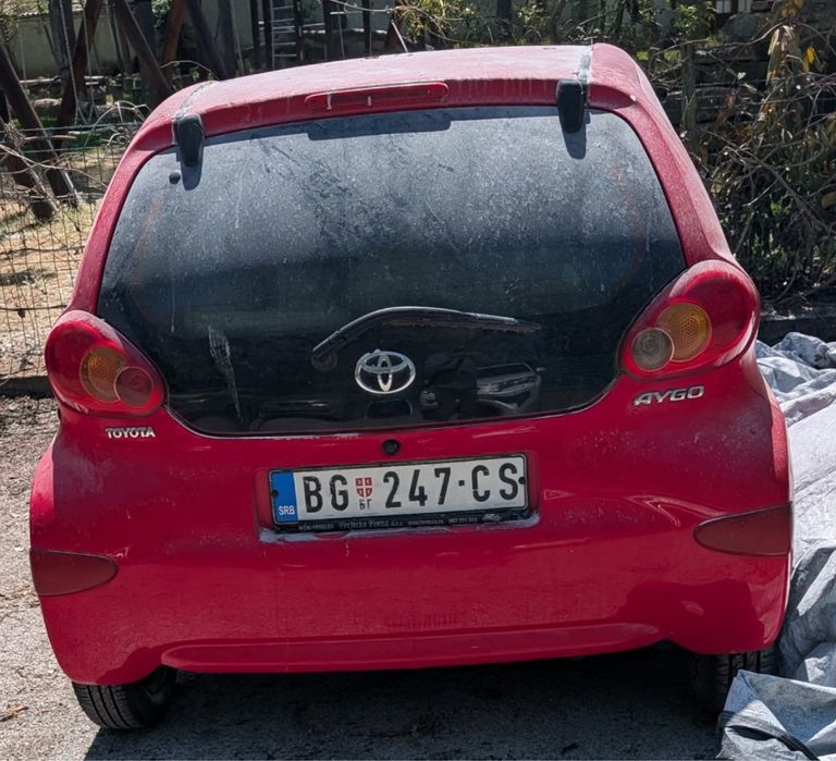 Toyota Aygo 2010г - НА ЧАСТИ