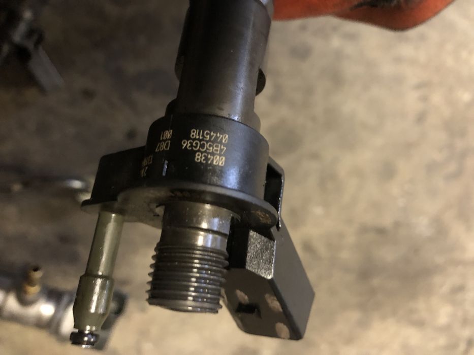 Дюзи/ помпа/ рейл БМВ М50д, 381кс (diuzi GNP bmw m50d)