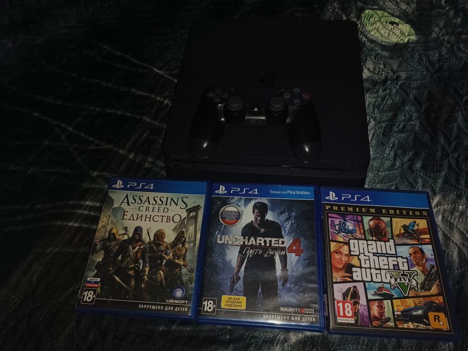 Продам Playstation 4 slim