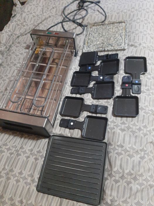 Електрическа скара с два плота един от мрамор и един от тефлон  без ди