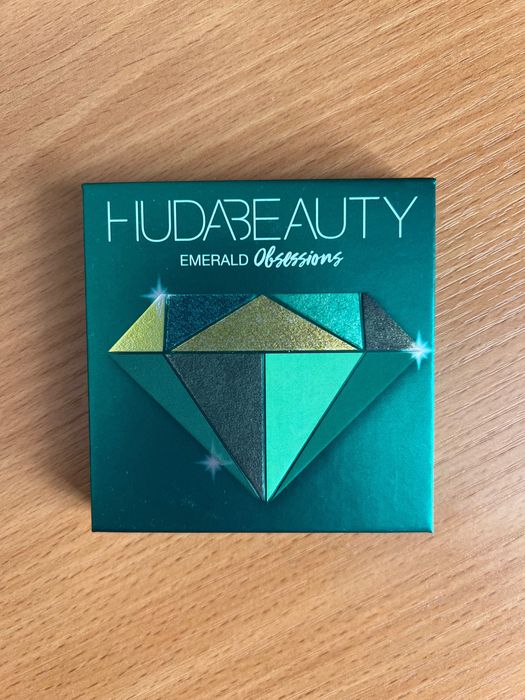 Палетка теней Huda Beauty Emerald Obsessions