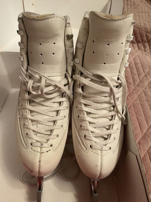 Ботинки Edea Ice Fly 245 + лезвия Matrix Supreme