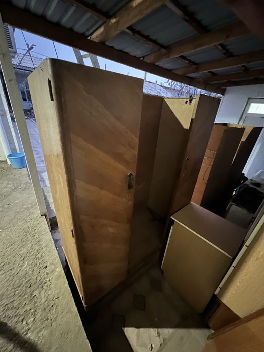 Продам шифоньер в хорошем состоянии