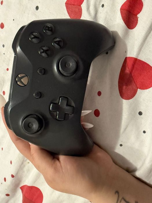 Продам xbox one x