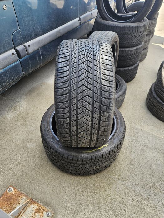 Pirelli 305/35R21