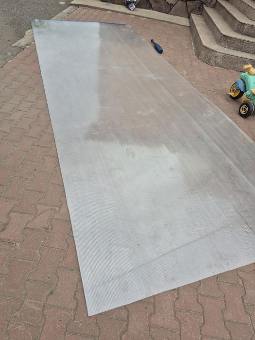 Продам поликарбонат прозрачный 8мм скайглаз