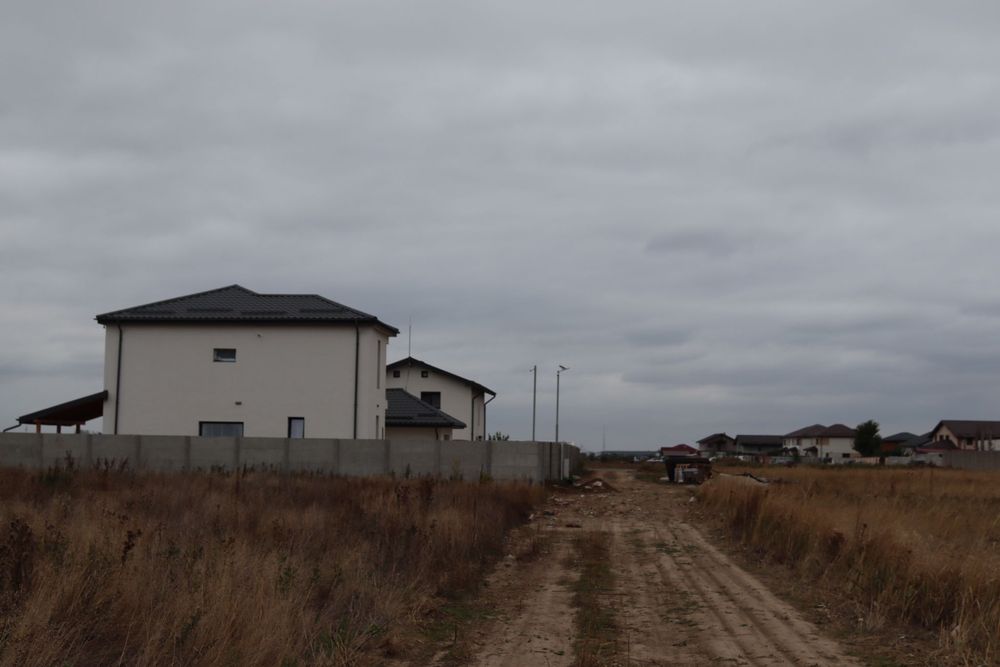 Teren intravilan 500 mp Dragomiresti Vale, str Lalelelor