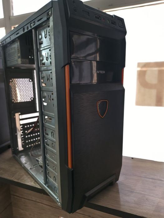 Комп кейс с блокпитанием 70шт.