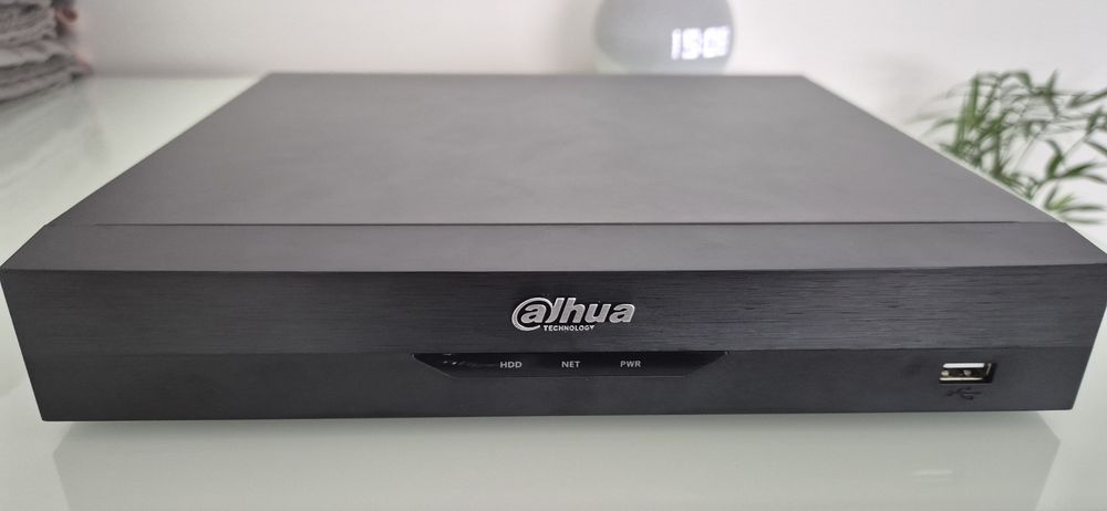 Vand DVR Dahua WizSense 4 Canale + HDD WD Purple 1TB (Sistem Supraveghere)