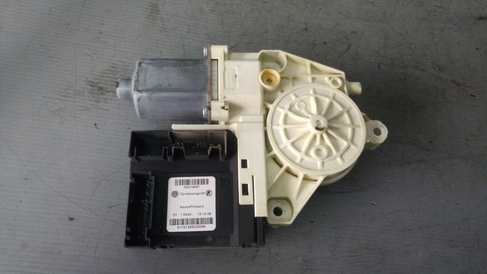 motoras macara stanga spate audi a3 8p 0130822263 e840311203
