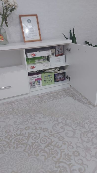 Продам тумба под тв