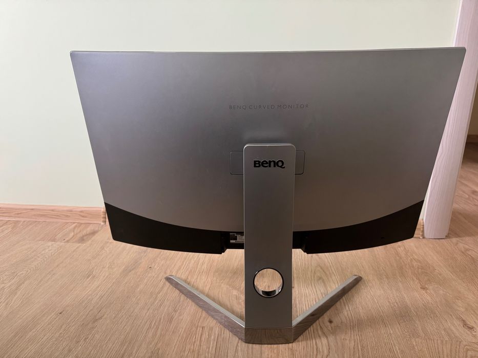 Извит Монитор BENQ EX3203R, 32”, 144hz