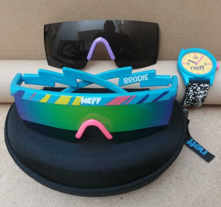 Супер свеж многоцветен часовник Neff Daily Watch