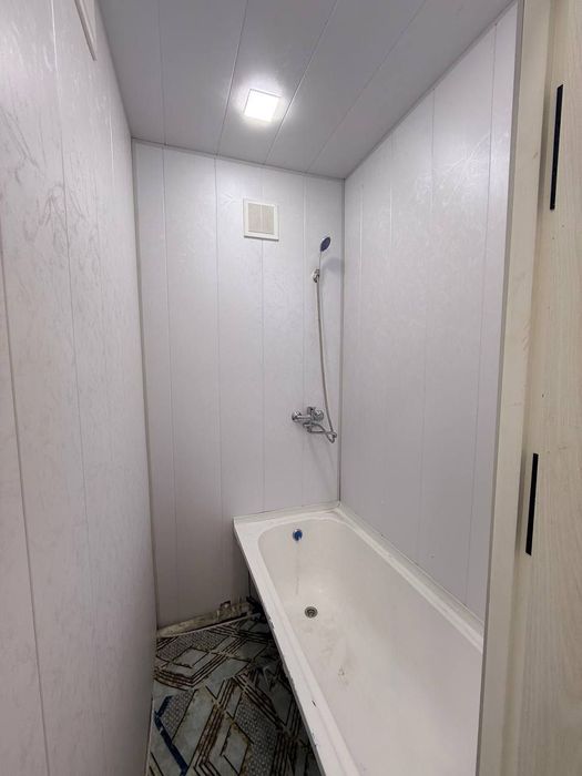 Срочно сотилади квартира