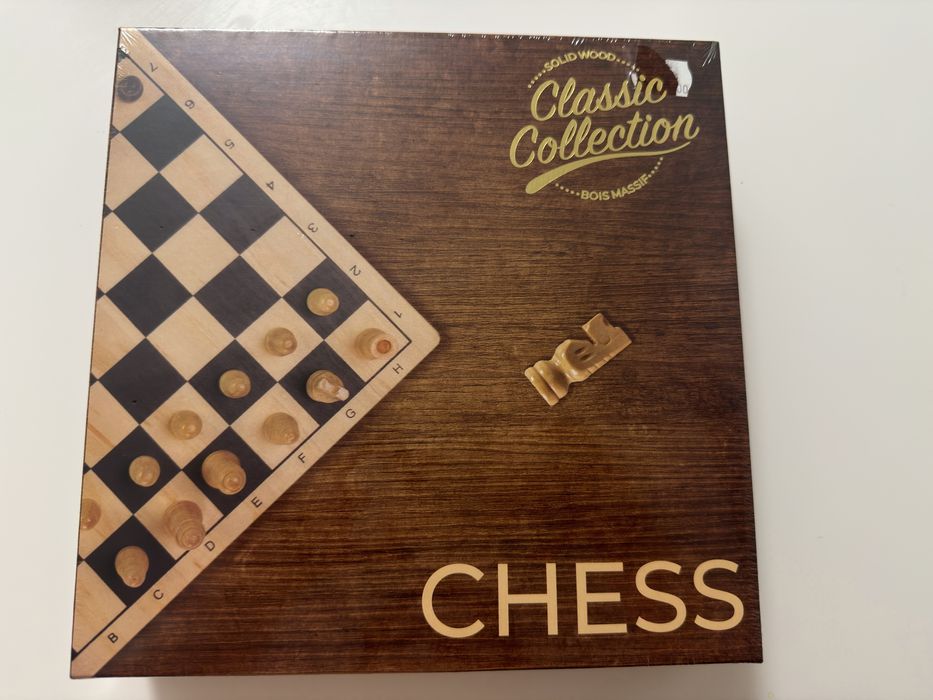 Classic Collection – Шах от масивно дърво - НОВ